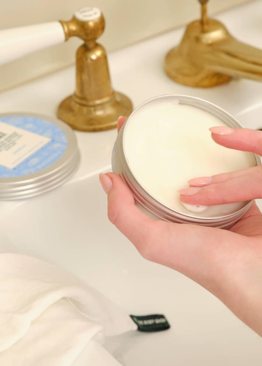 The Body Shop Camomile Sumptuous Cleansing Butter