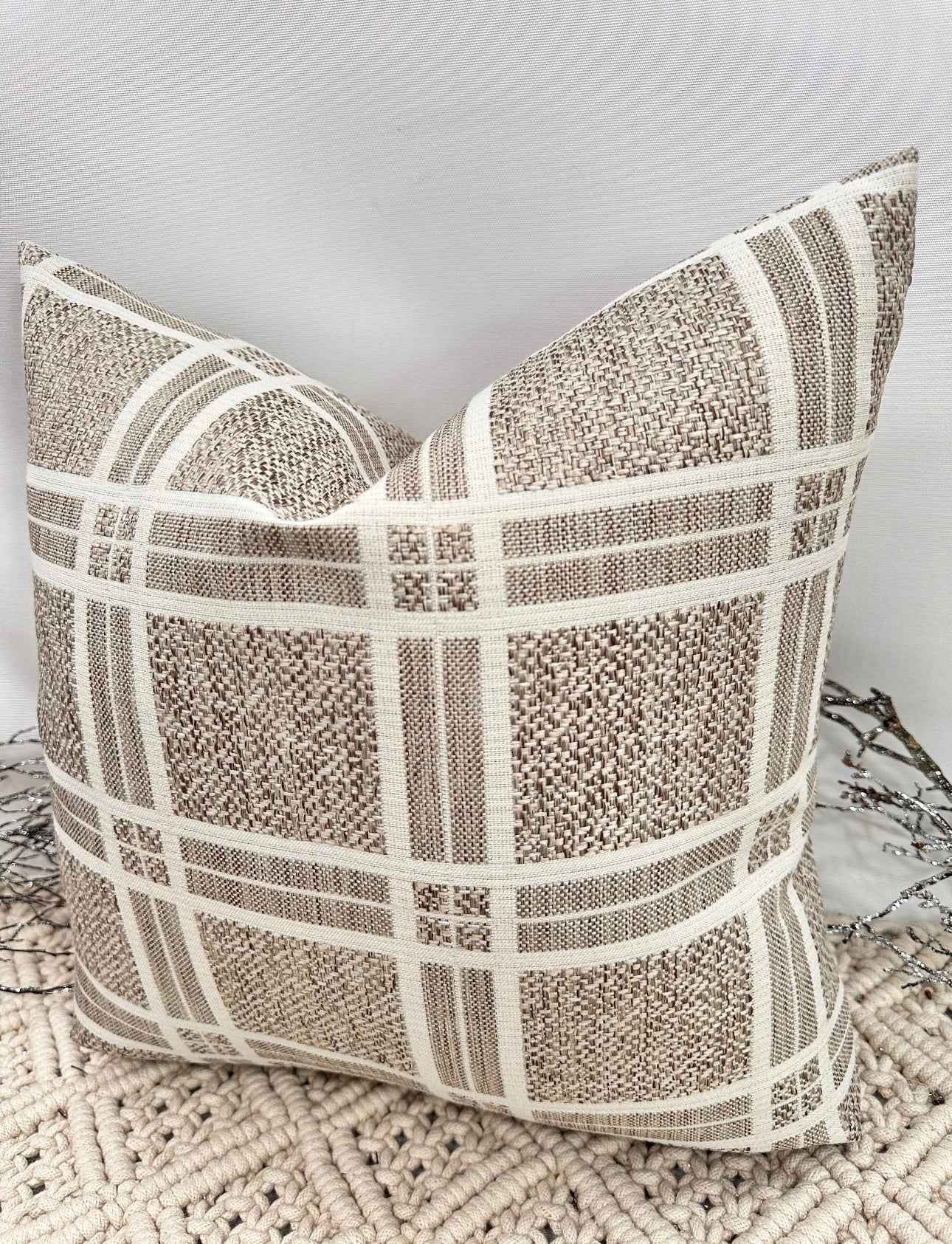The Couture Cushion - The Beige Asceno - Style No. 186