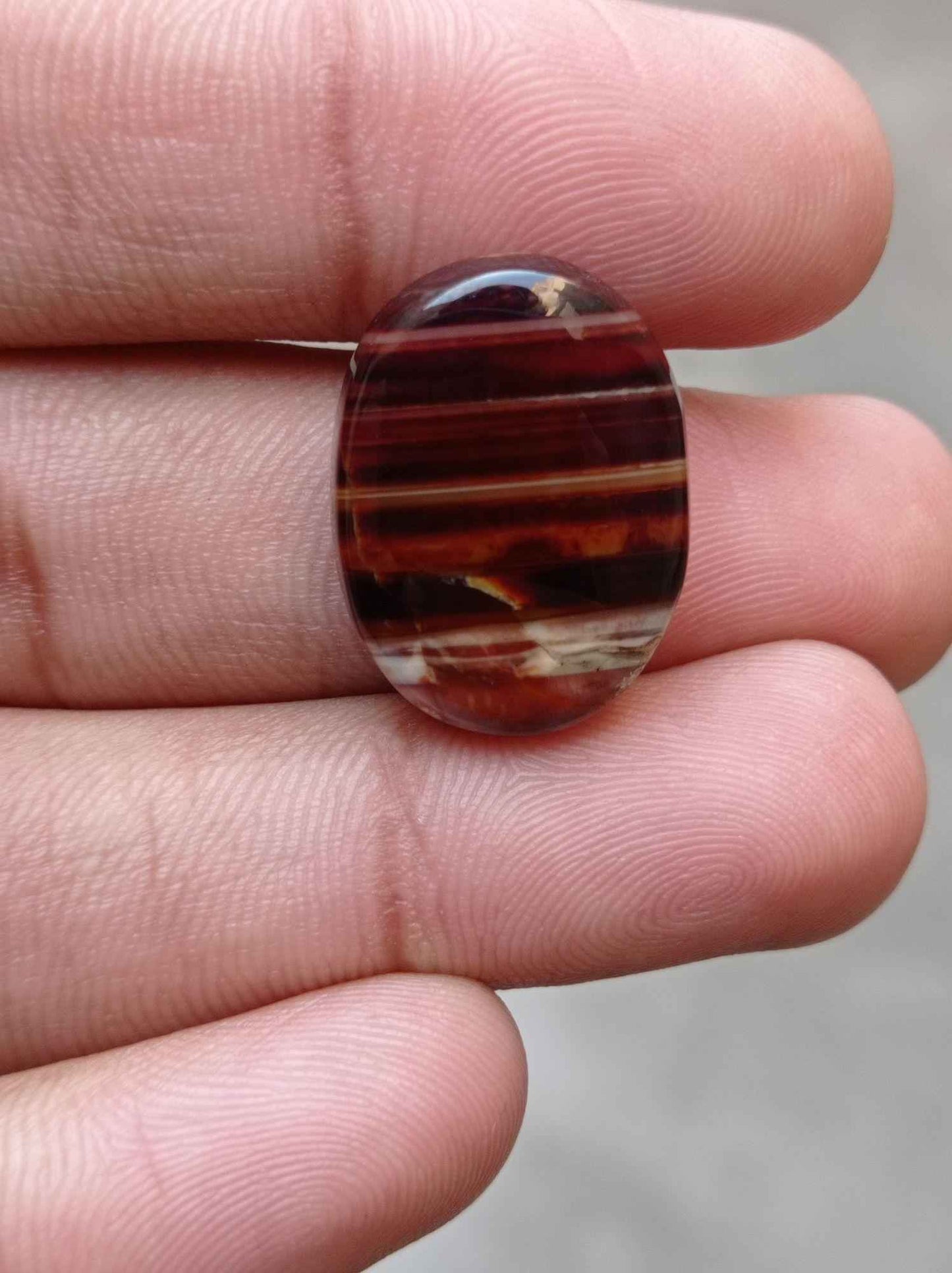 22ct Banded Agate Cabochon - Sulaimani Aqeeq - 23x17mm