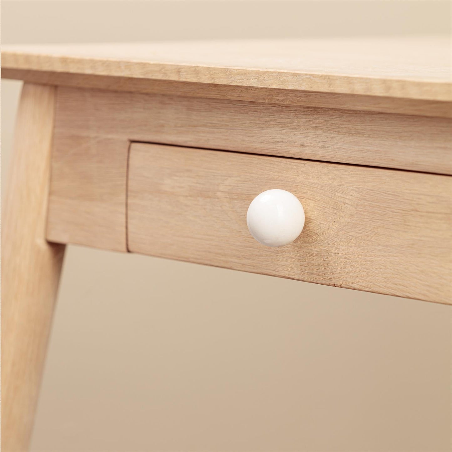 Saanvi White Stone Drawer Knobs