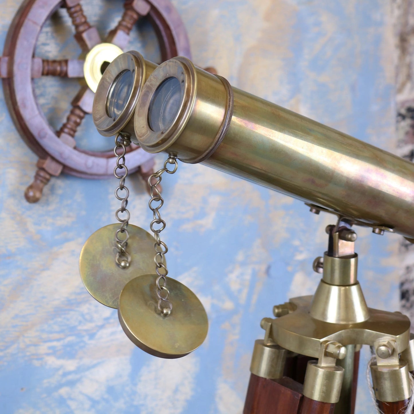 Mowai Vintage Binoculars on Tripod