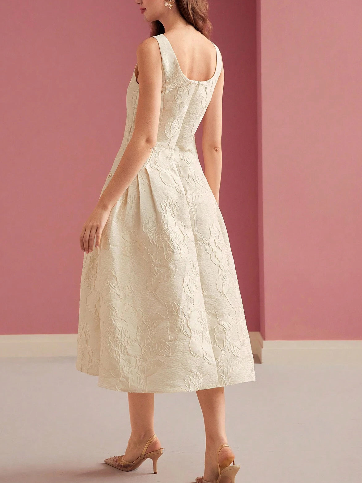 Elegant Jacquard Sleeveless Midi Dress