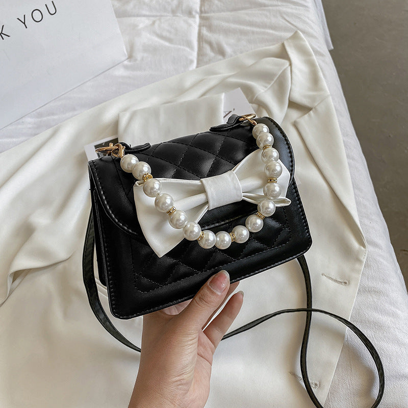 Fashionable Bowknot Lingge Pearl Portable Messenger Bag