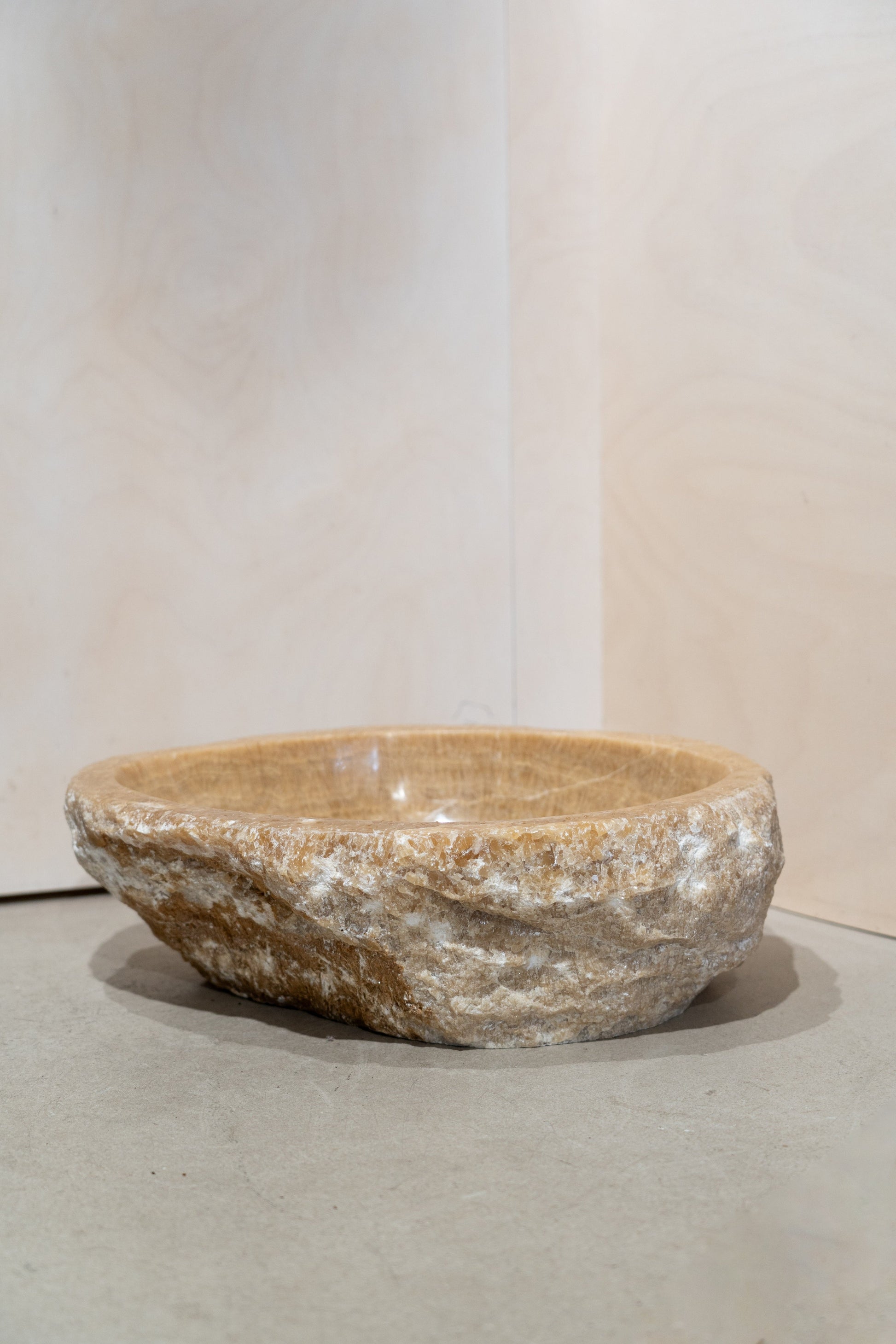 Natural Edge Onyx Wash Basin \ Sink