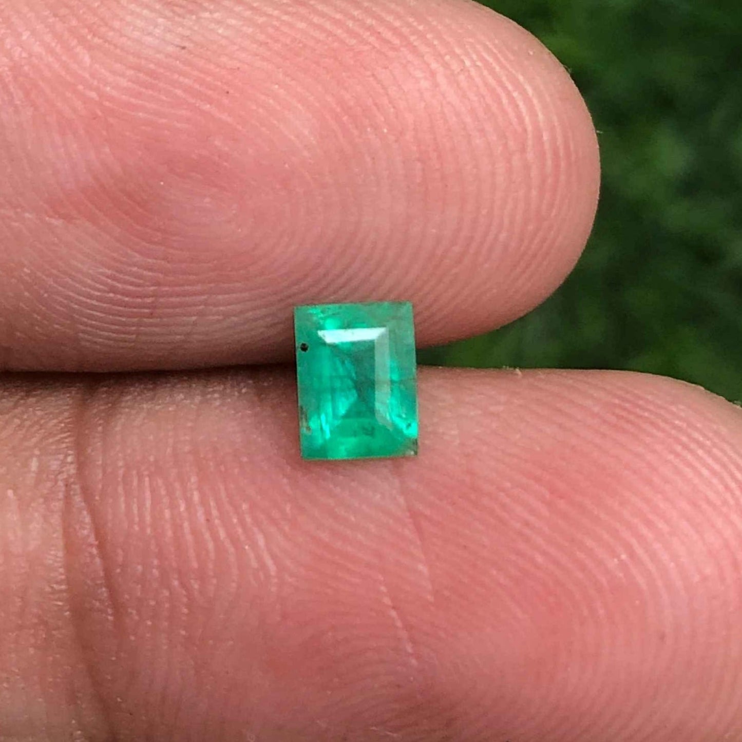 0.35ct Emerald for sale - Budh Ratna - Zamurd - Pachu Stone, Markat Mani Stone - 6x5mm
