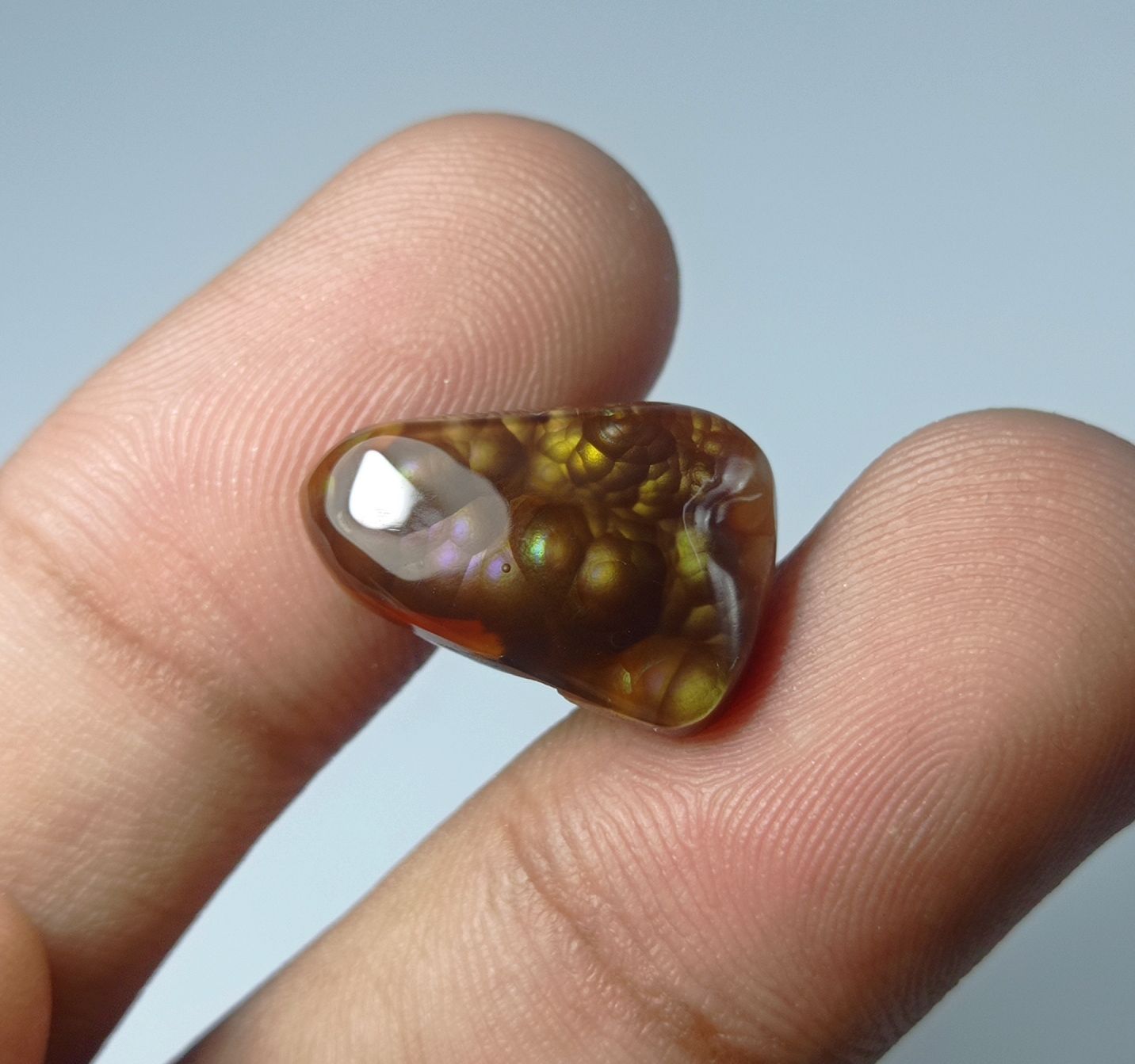 11.2ct Bubbly Fire Agate wit green purple and yellow hues - Perfect Gemstone Gift For All - Dimensions 18x13x6mm