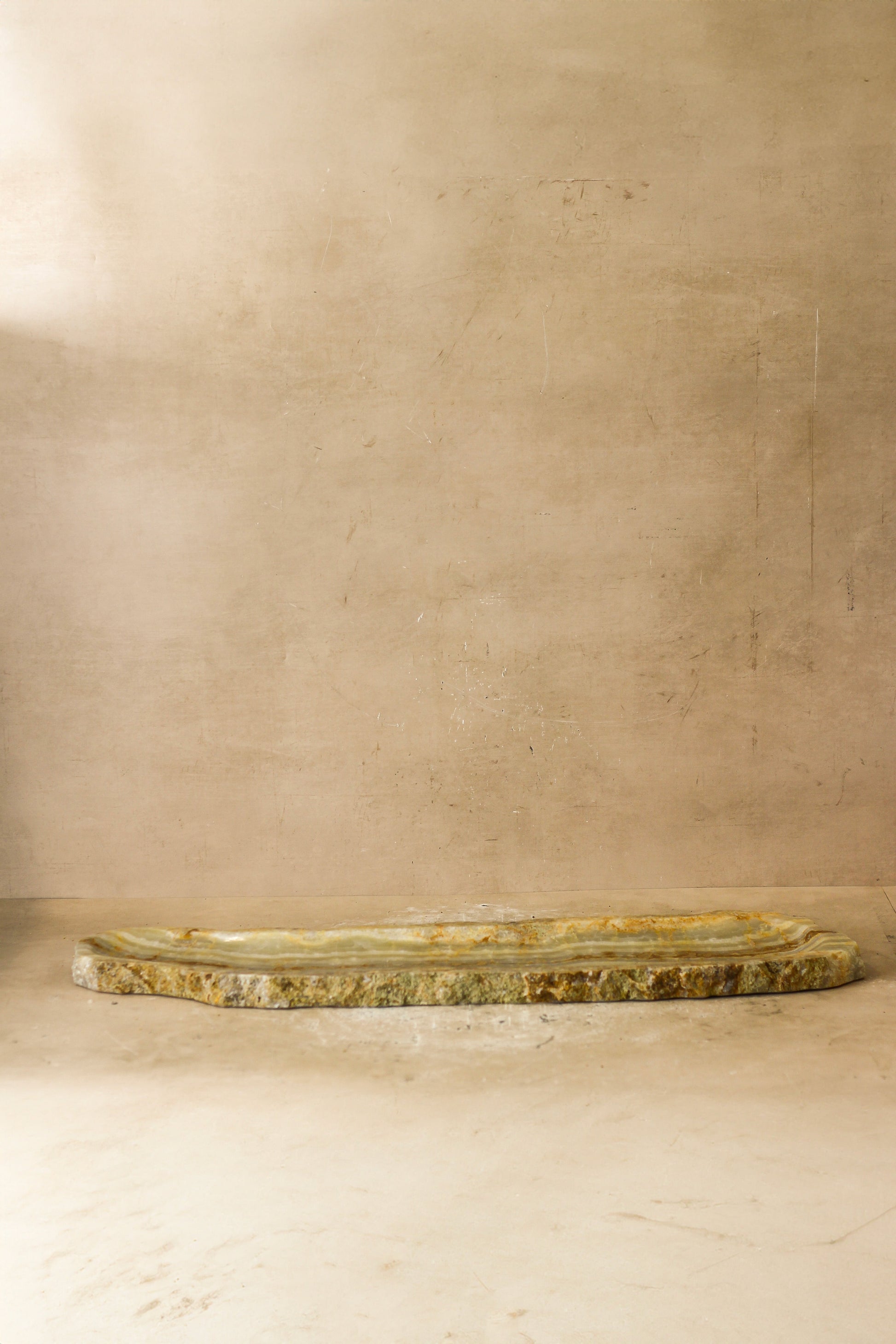 Premium Onyx Tray Raw Edge No 12