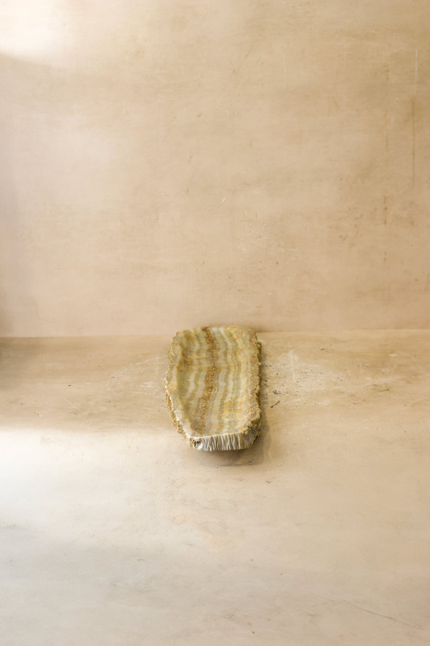 Premium Onyx Tray Raw Edge No 13