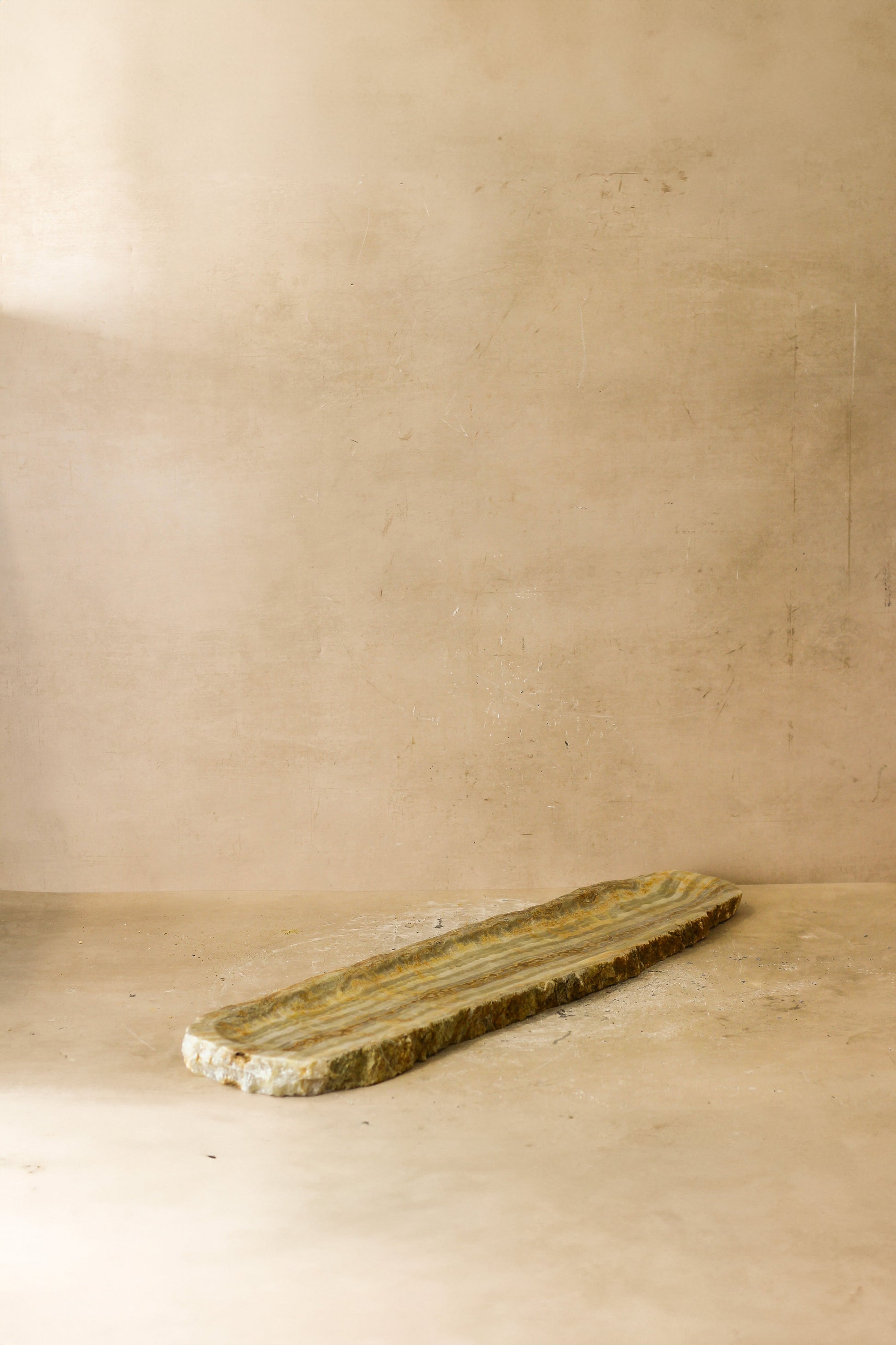 Premium Onyx Tray Raw Edge No 13