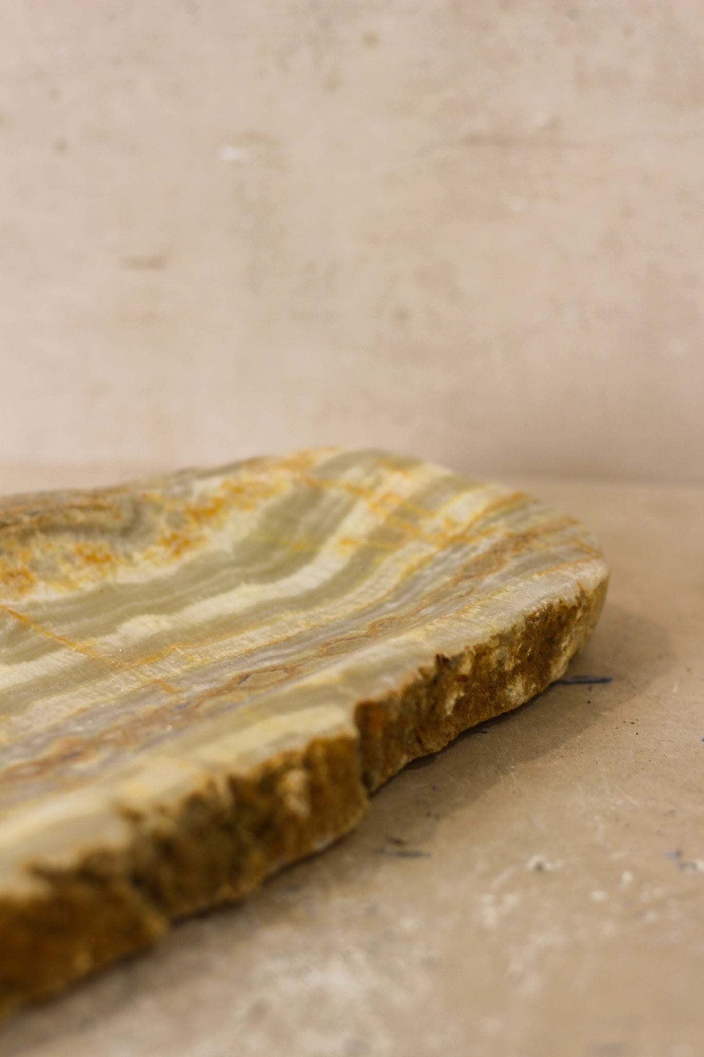 Premium Onyx Tray Raw Edge No 13