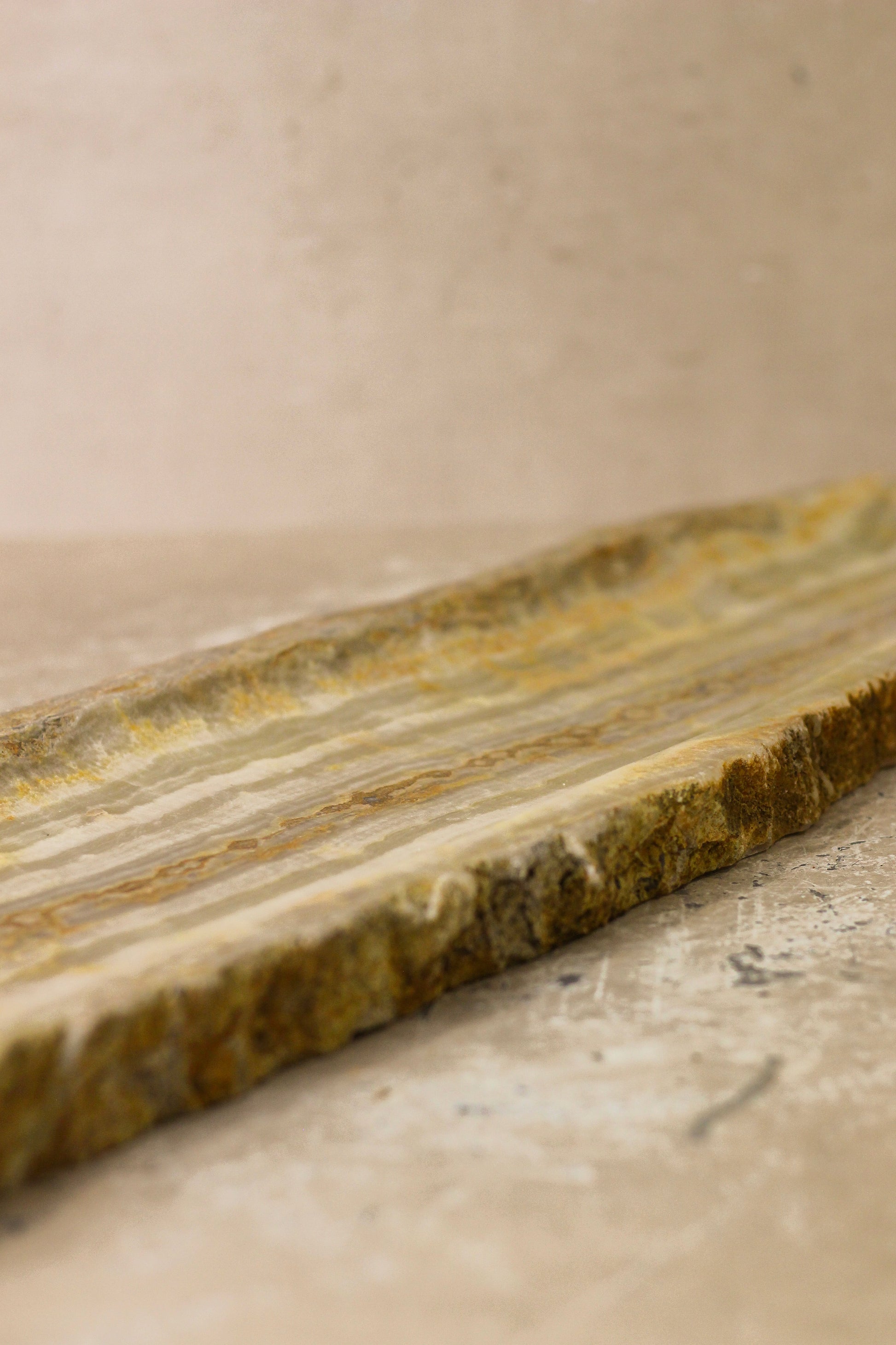 Premium Onyx Tray Raw Edge No 13