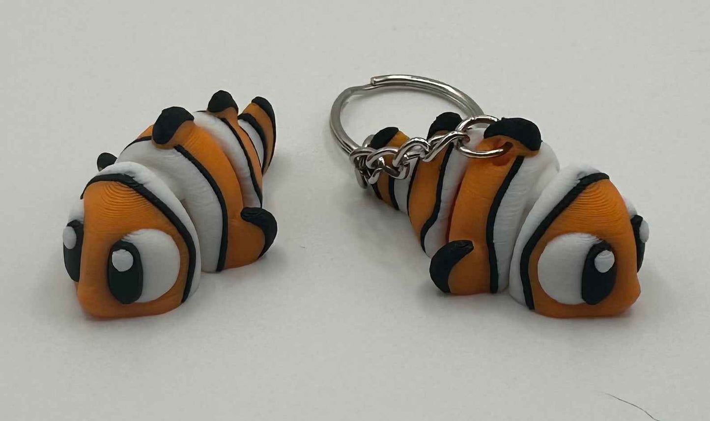 3D Printed Flexi Clown Fish | Nemo Inspired Fidget Toy | Desk Buddy | Keychain | Keyring Gift for Ocean Lovers | Articulated Fish
