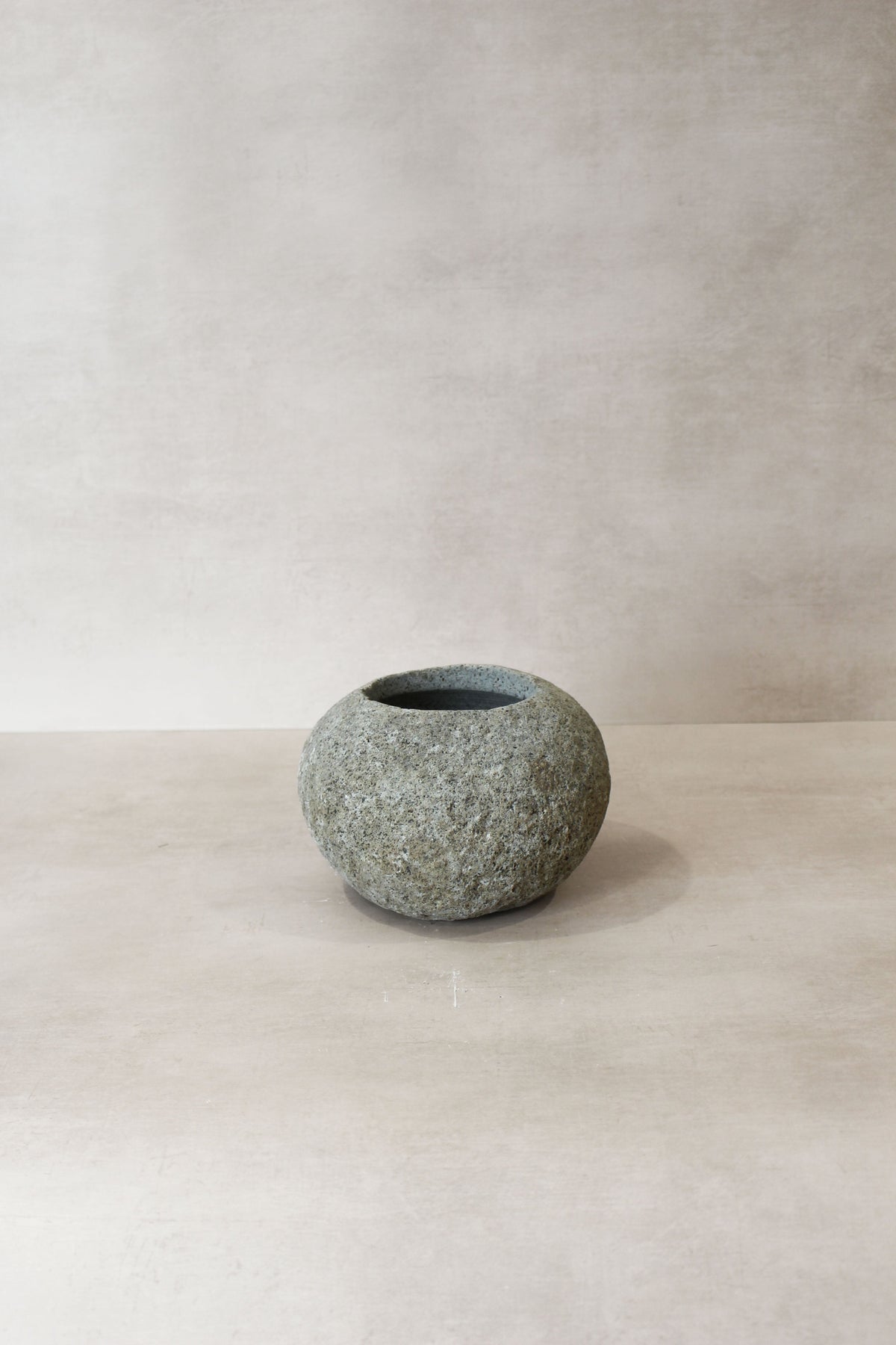 River Stone Planter Pot No5