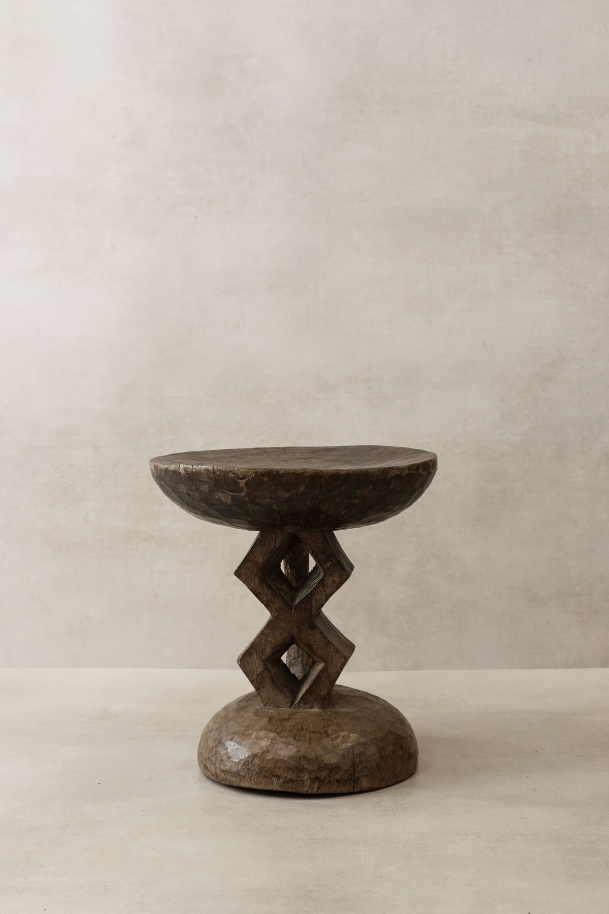 Tonga Stool - 34.2