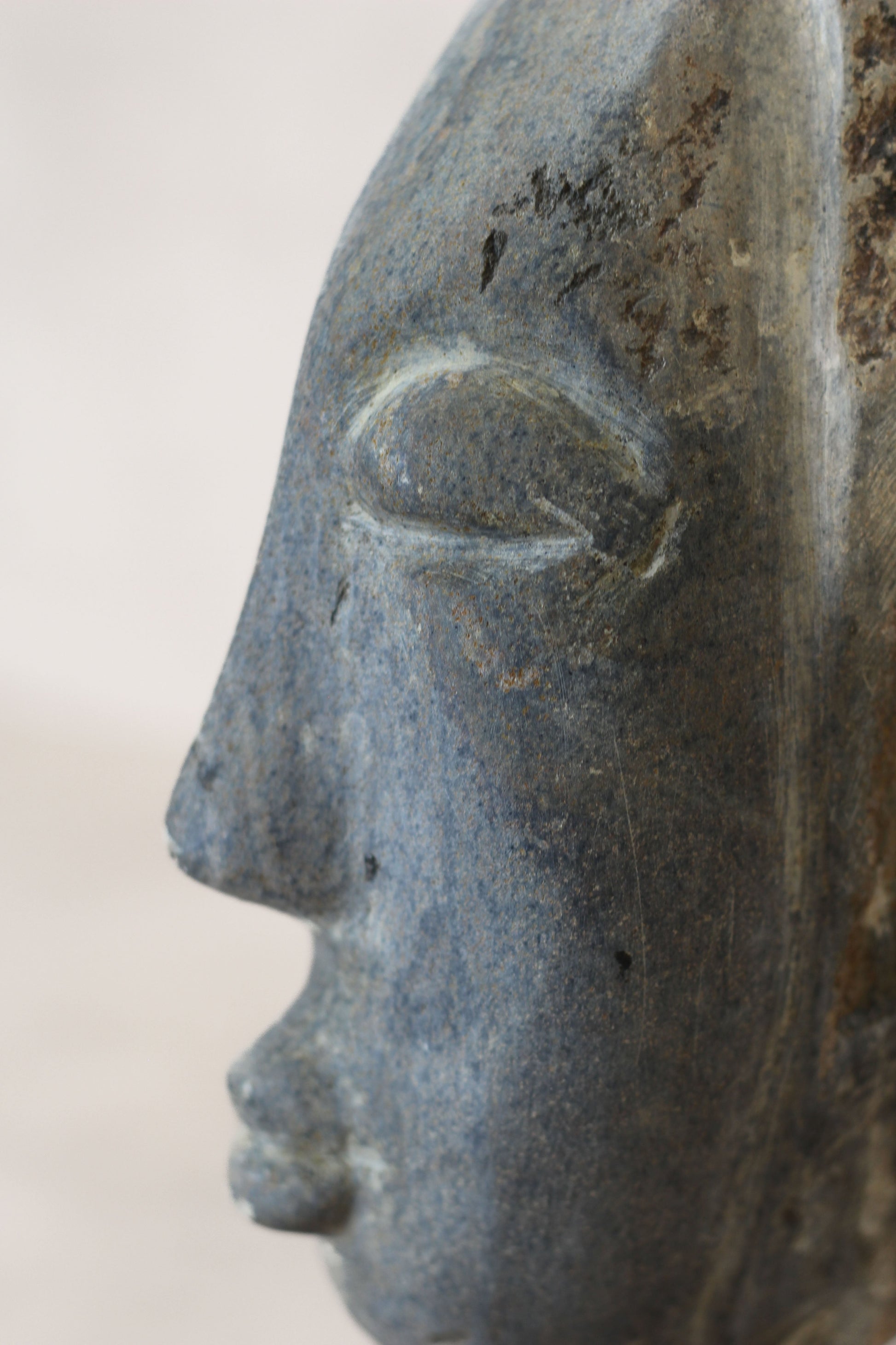 Stone head sculpture by Rizimu Chiwawa Zimbabwe (3110)