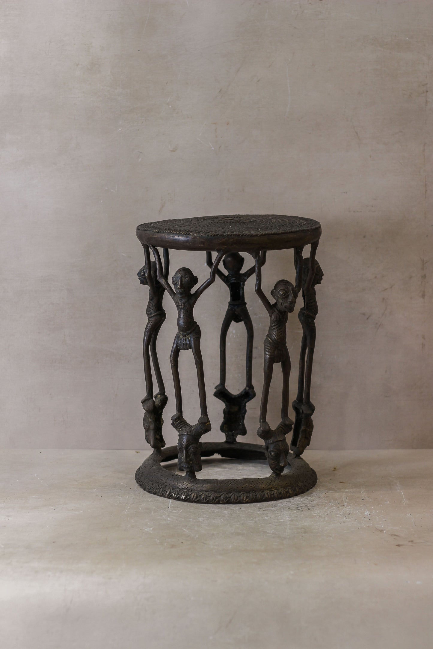 Benin Bronze Table 70.1