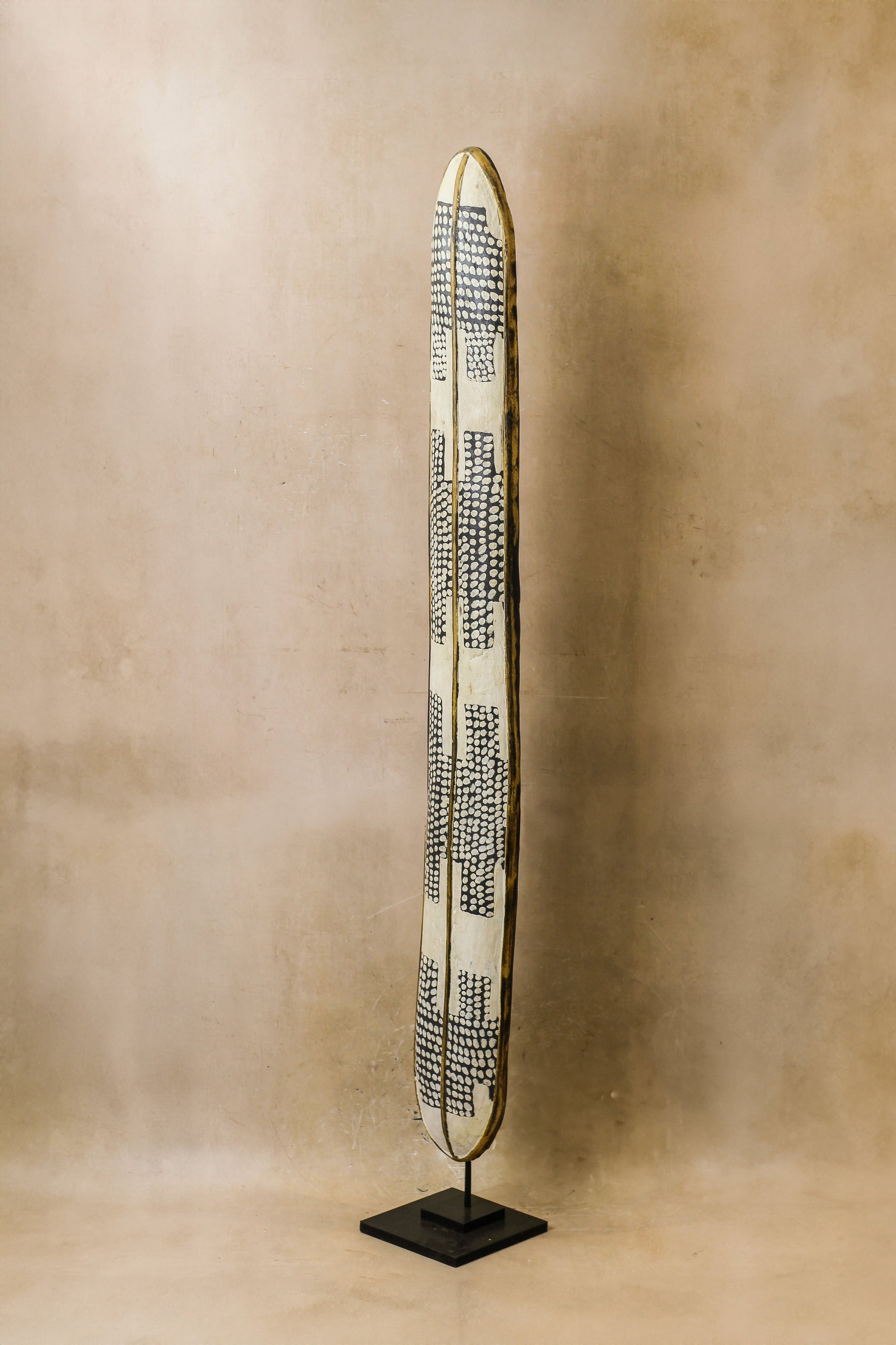 Cameroon Painted Shield XL - 81.1