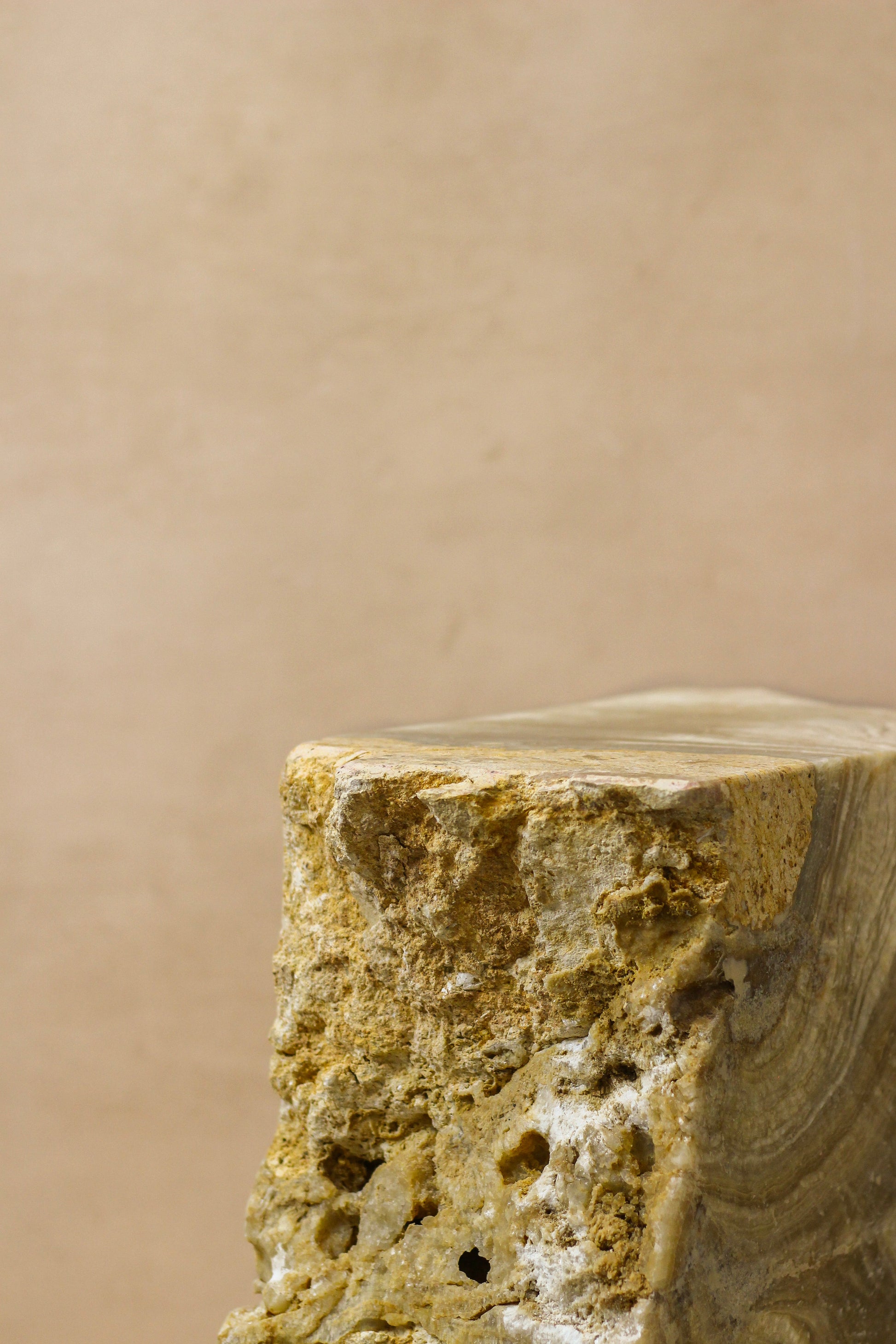 Onyx Side Table Pedestal Raw Cut - Solid - No 3