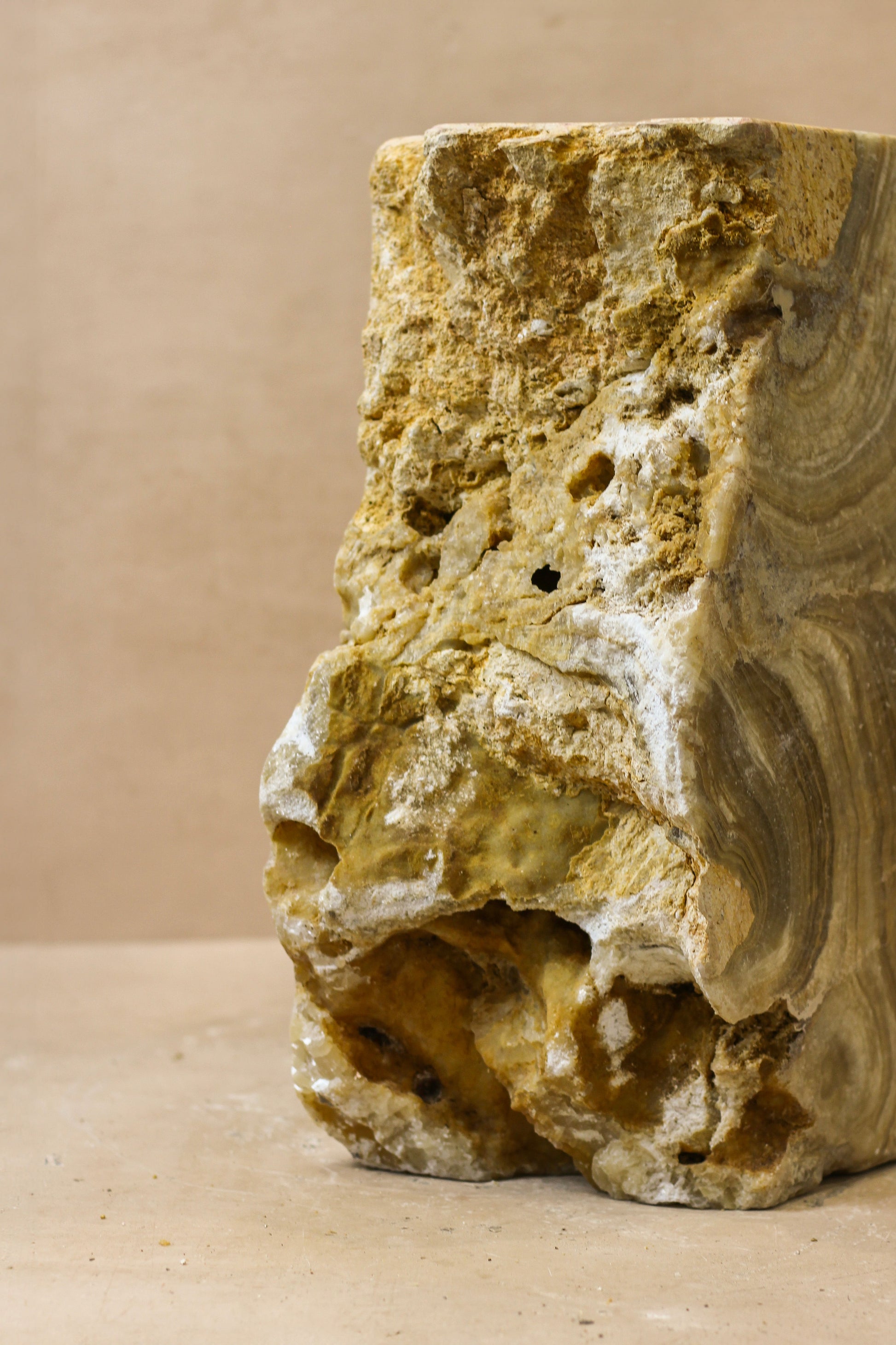 Onyx Side Table Pedestal Raw Cut - Solid - No 3