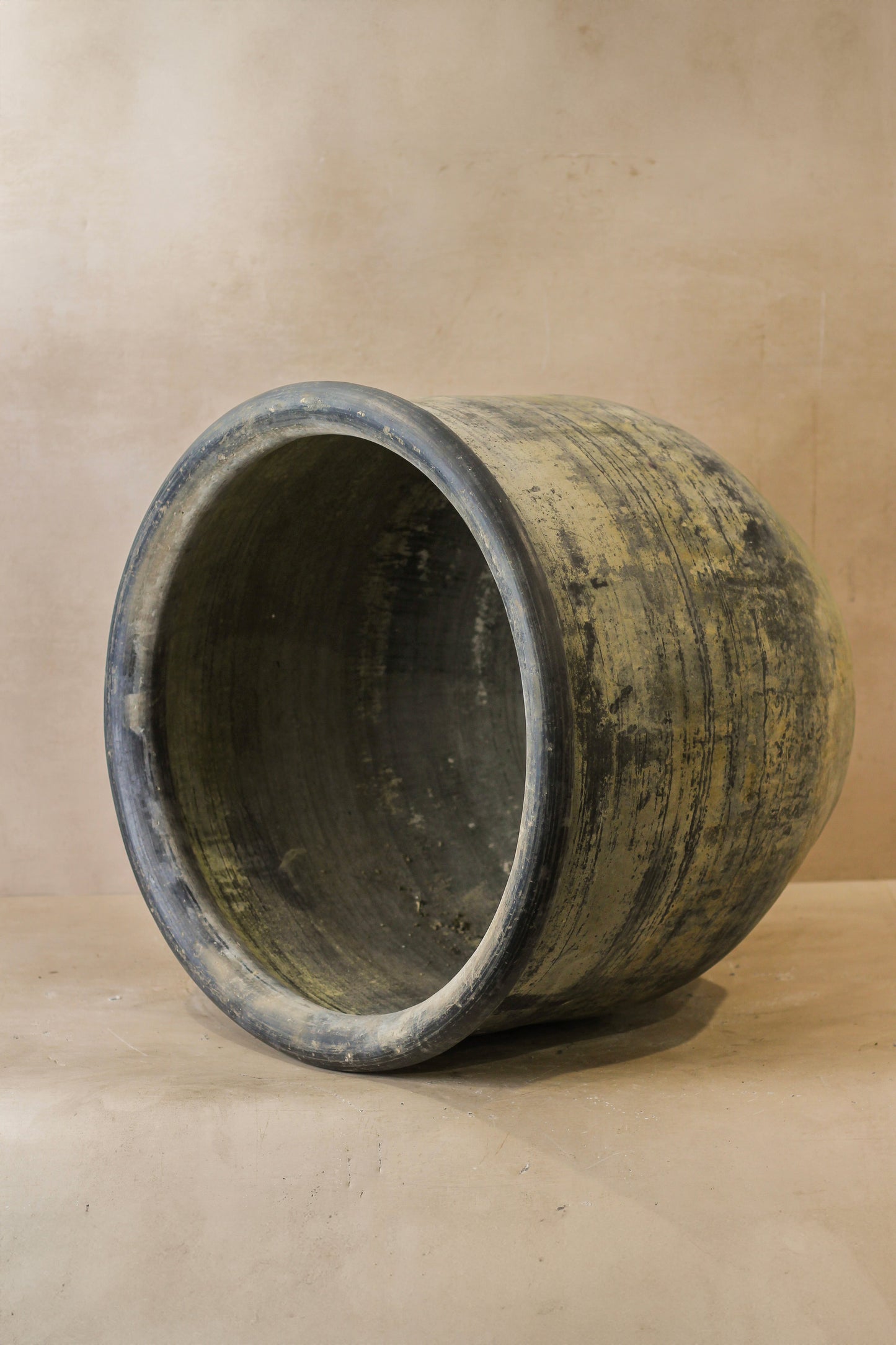 Big Old Grey Asian Pots - L006