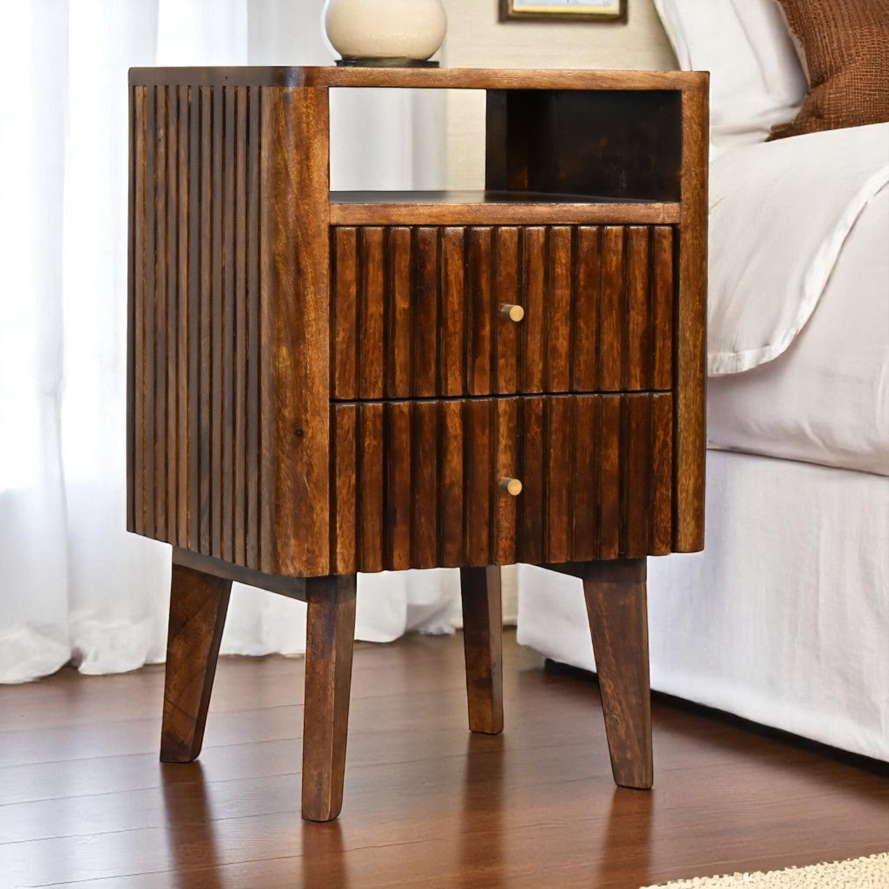 Reeve Bedside