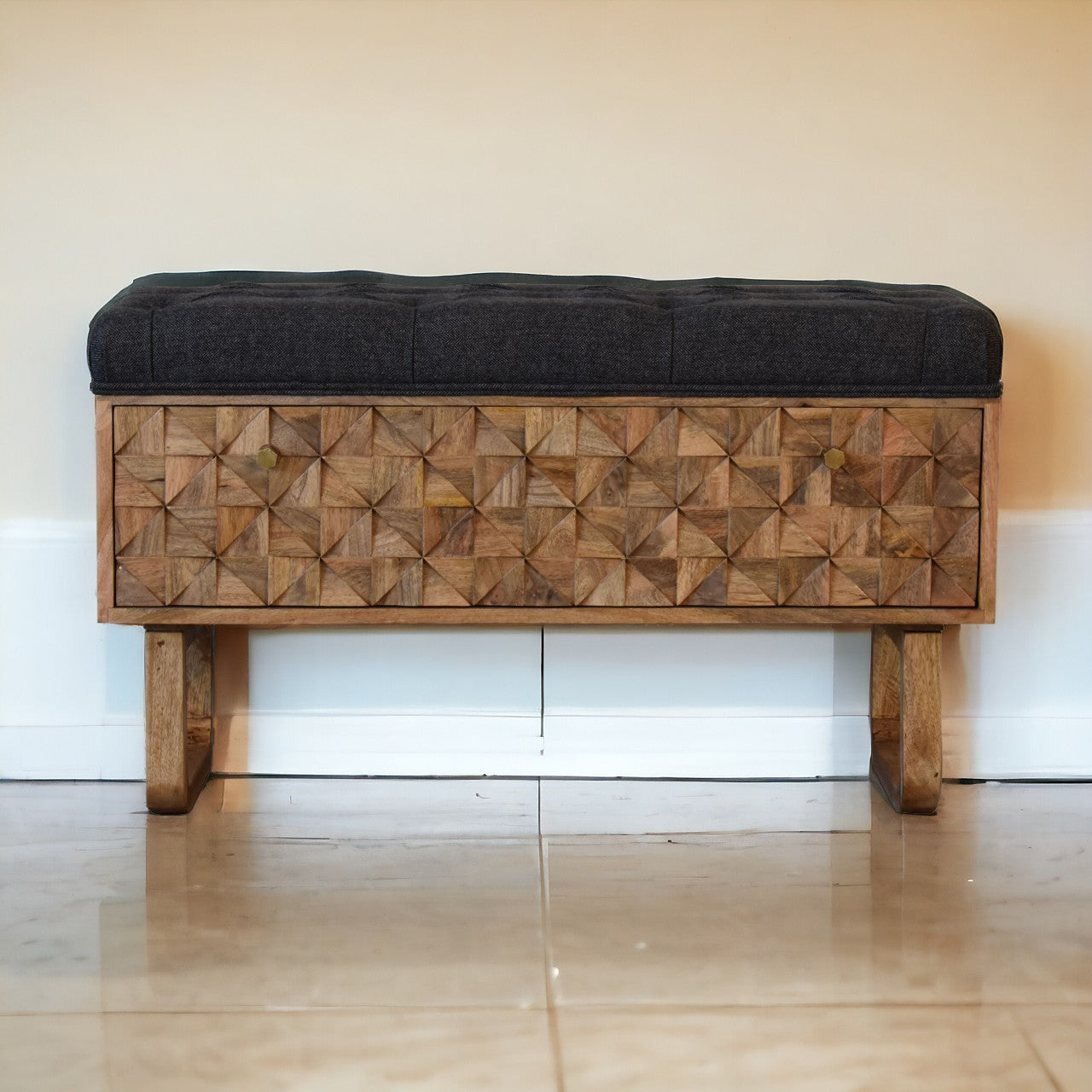 'U' Black Tweed Diamond Bench