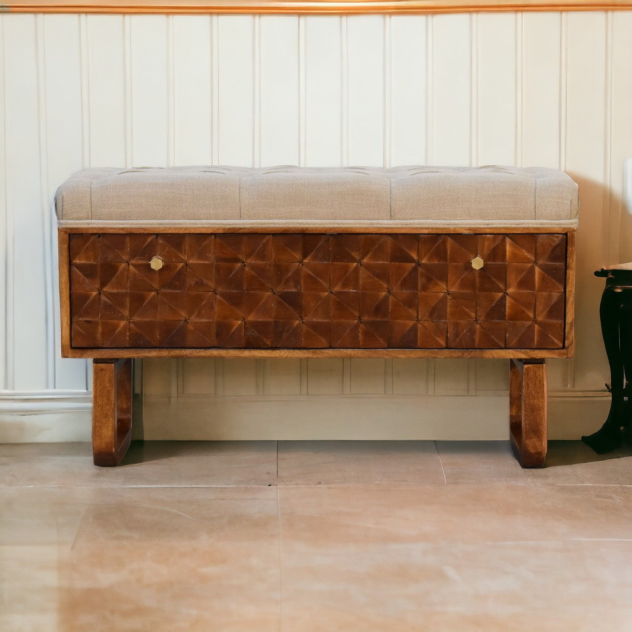 'U' Chestnut Diamond Bench