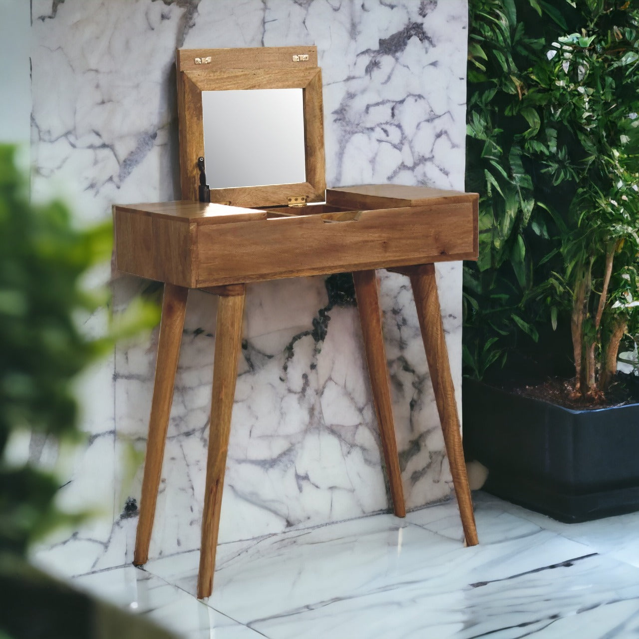 Mini Oak-ish Dressing Table