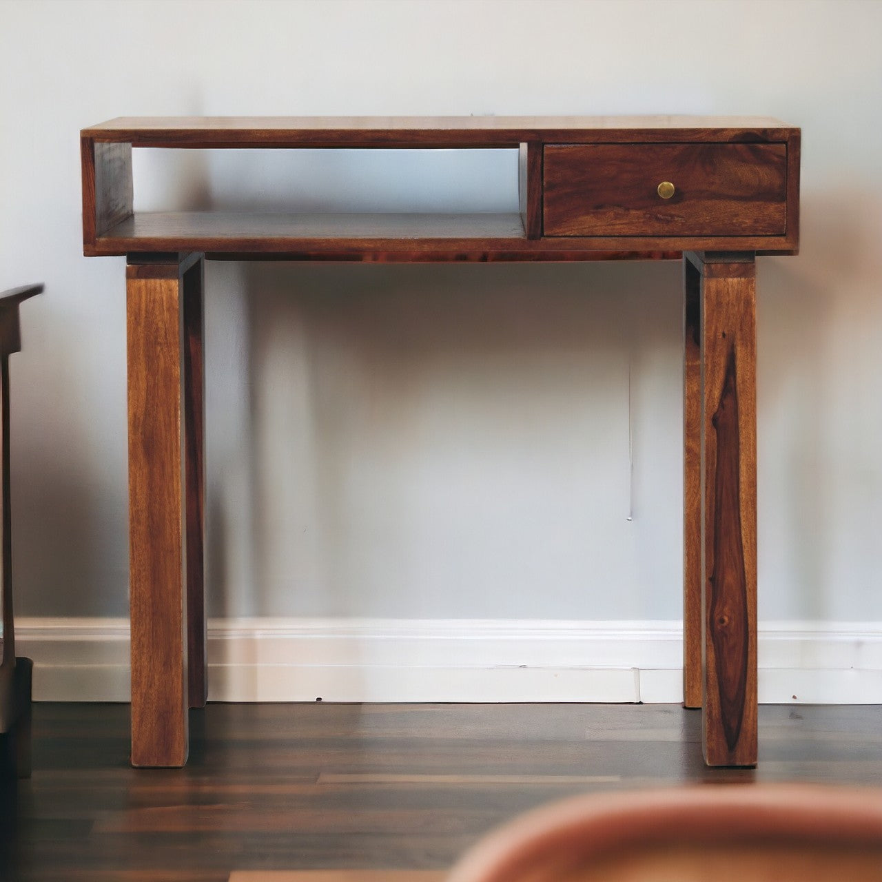 Tula Writing Desk