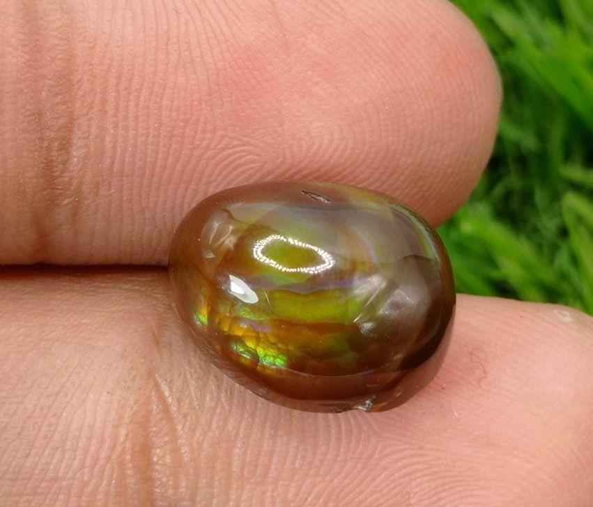 11ct Green Fire Agate,  Rare Fire Agate, Polished Fire Agate, Fire Agate Cabochon -  Dimensions 14x11xmm
