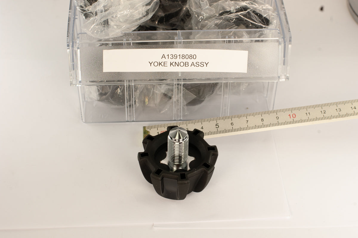 OMS Regulator AClamp Yoke Knob Assembly A13918080