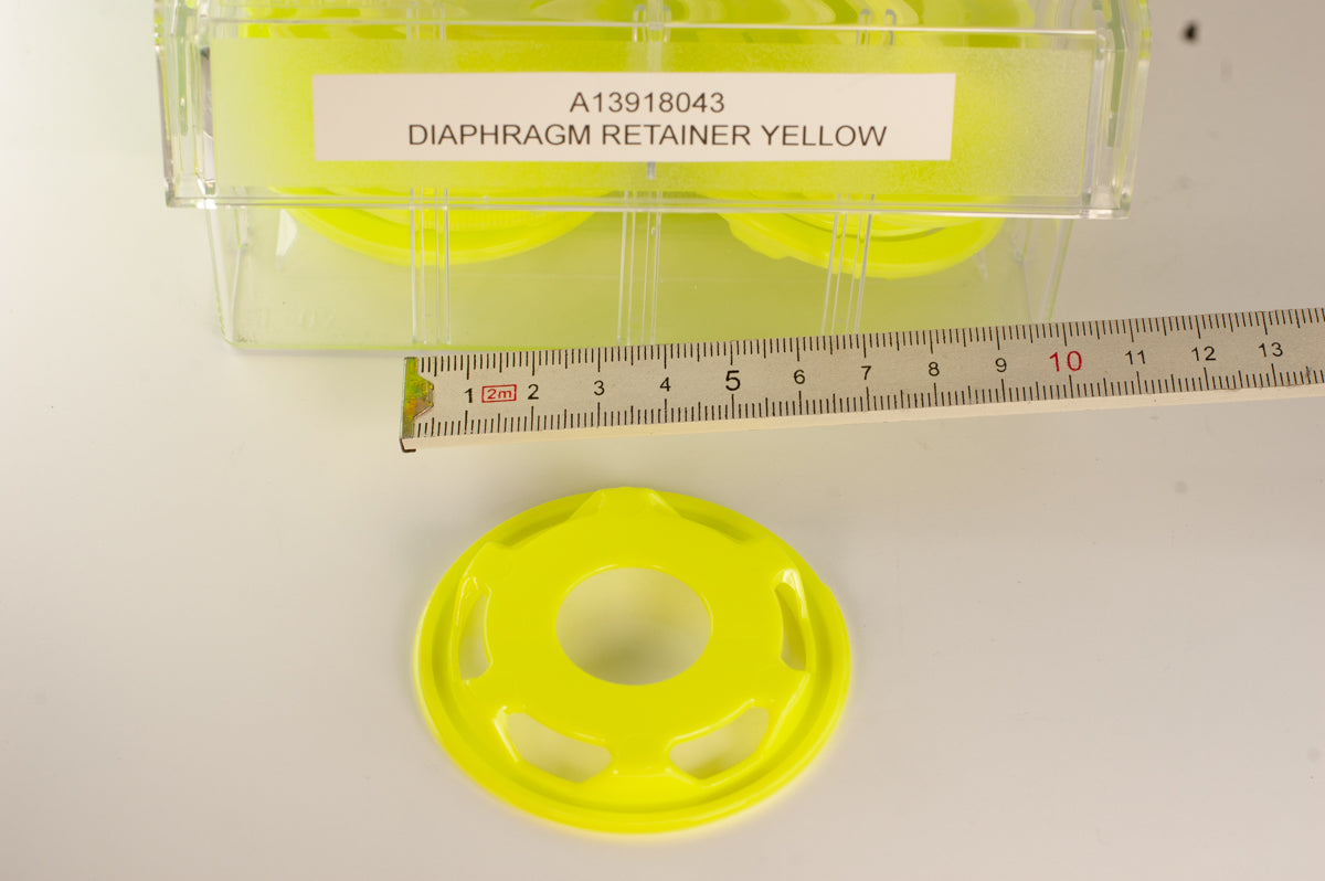 OMS Yellow Regulator Diaphragm Retainer A13918043