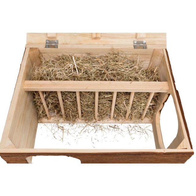House Hilke with Integrated Hay Manger