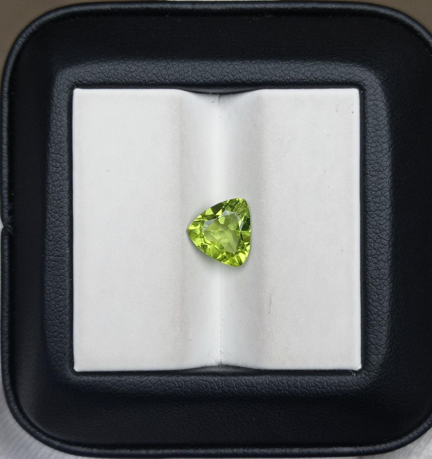 1.75ct Peridot Gemstone- Olivine - Chrysolite Gem - August Birthstone - 8x8x4mm
