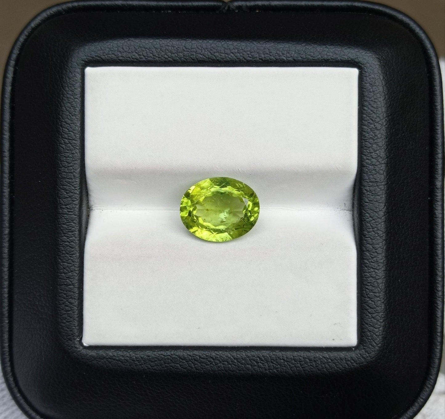 3.25ct-Peridot Gemstone- Olivine - Chrysolite Gem - August Birthstone - 10x8x5mm