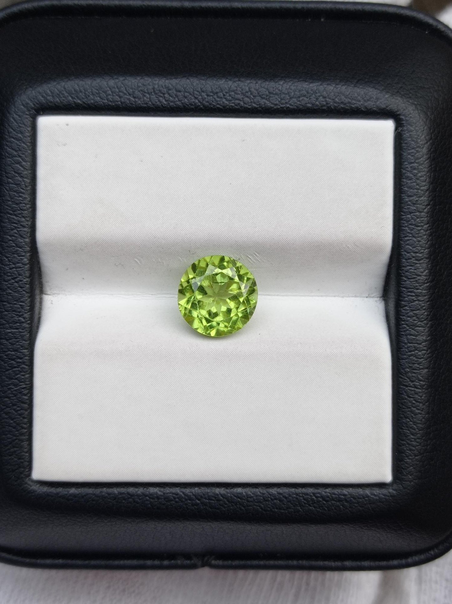 2.3ct Peridot Gemstone- Olivine - Chrysolite Gem - August Birthstone - 9mm