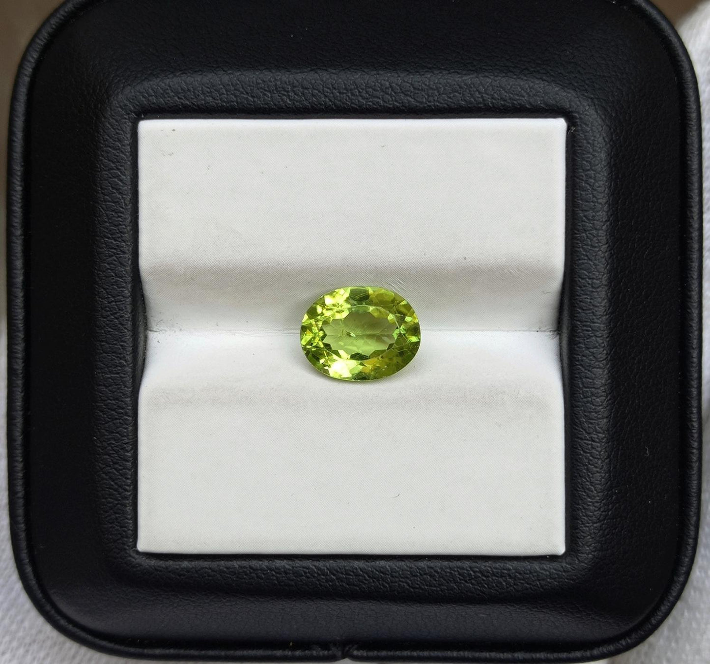2.75ct Peridot Gemstone- Olivine - Chrysolite Gem - August Birthstone - 9.6x7.5x4.6mm