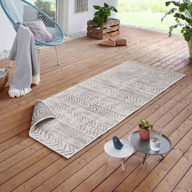 Reversible Geometric Indoor-Outdoor Flatweave Rug