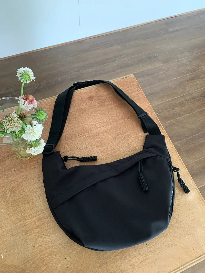 Korean Simplified New Moon Bag Fashionable Design Wheat ear Cross Body Bag Versatile High end Single Shoulder Dumpling Bag