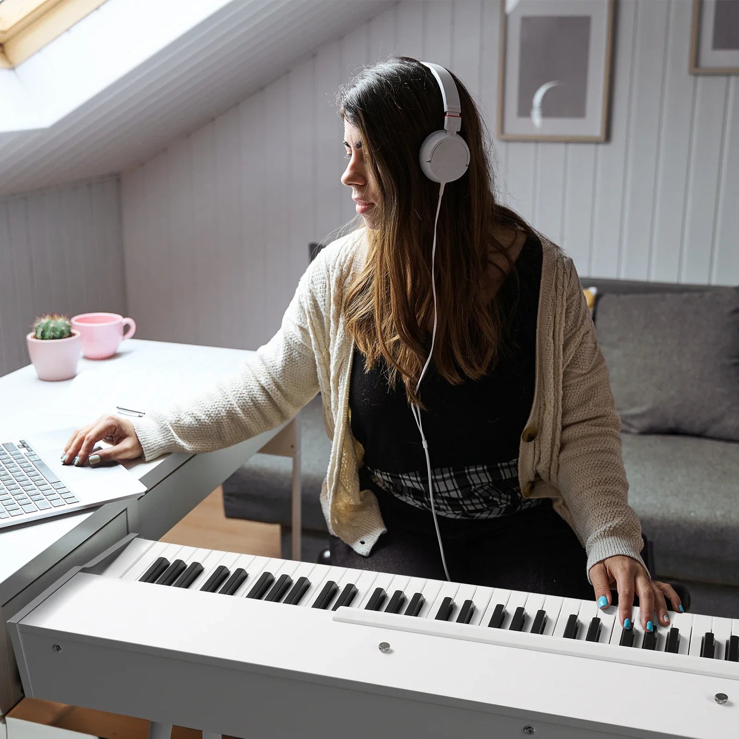 Glarry GDP-203 88 Key Standard Full Weighted Keyboards Digital Piano with Metal Stand, Power Adapter, Triple Pedals,