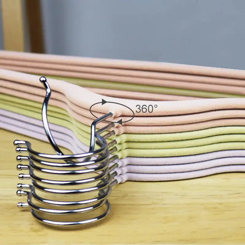 10pcs Velvet Non-Slip Clothing Hangers,45CM Seamless Flocking Hanger Dry and Wet Wardrobe Storage Adult Magic Cloth Hanger