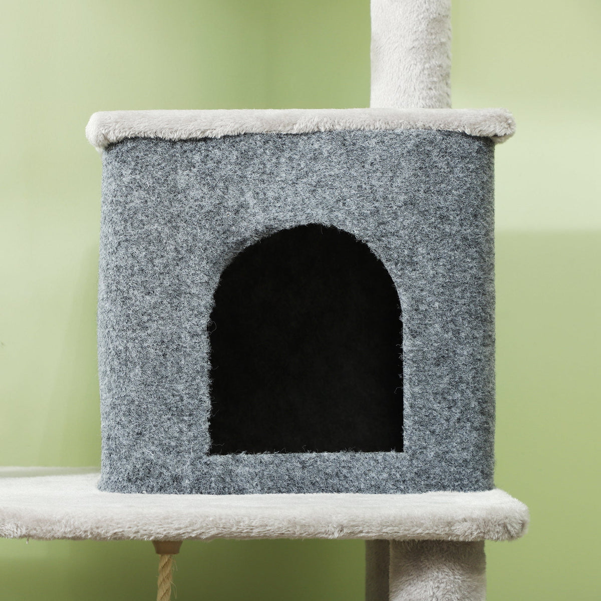 PawHut 132cm Cat Tree for Indoor Cats w/ Scratching Posts, Light Grey