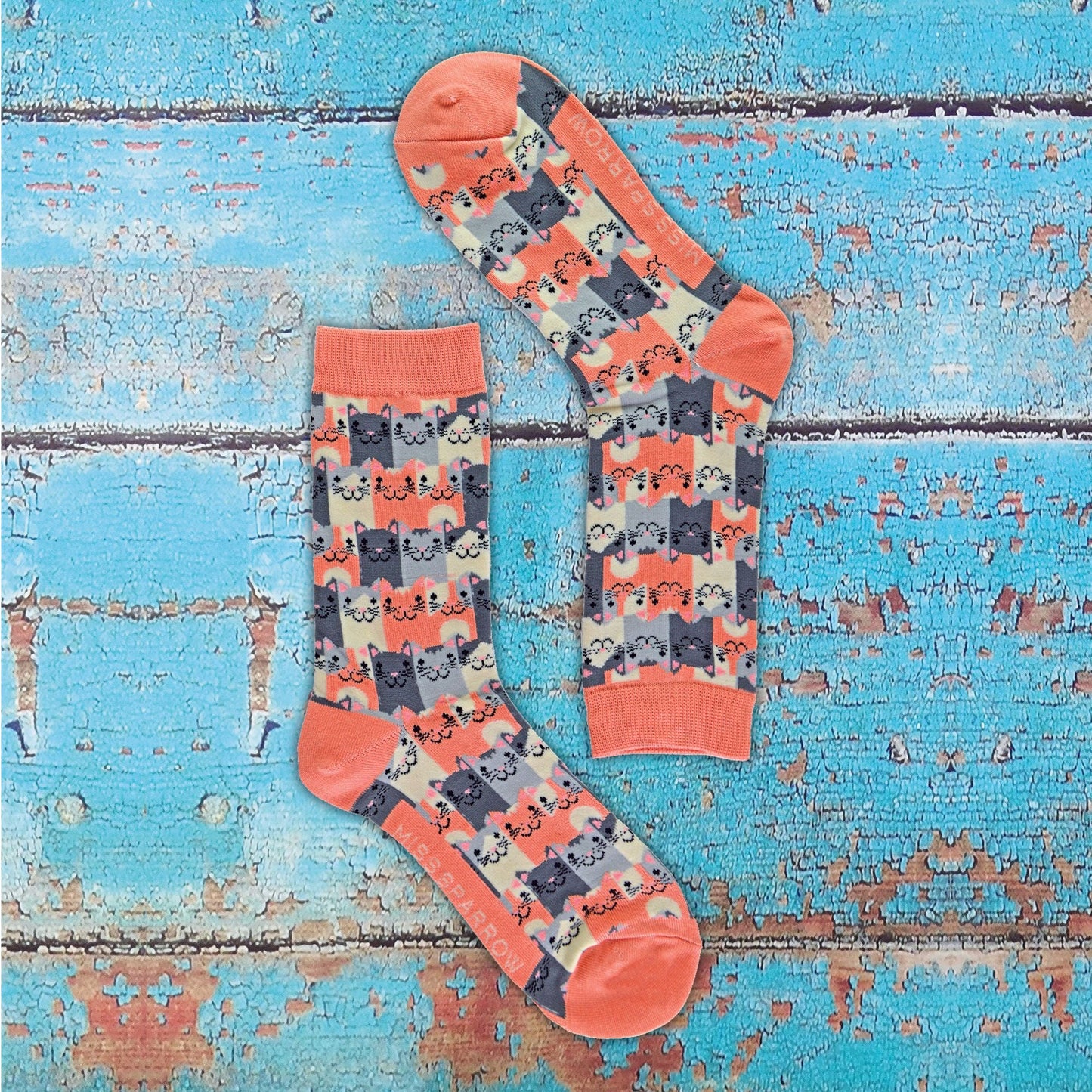 1 Pack Ladies Novelty Dusky Pink Happy Cat Bamboo Socks