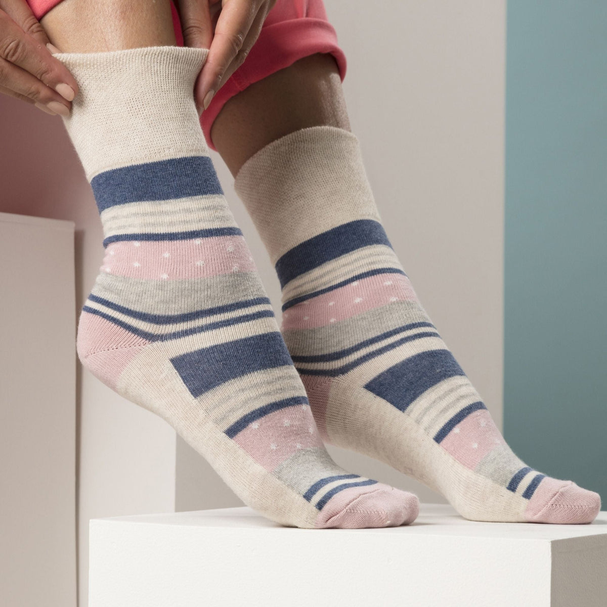 6 Pack Ladies Non Elastic Contrast Heel & Toe Cotton Socks