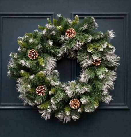 Christmas Snow Dusted Wreath Decoration with Pinecones