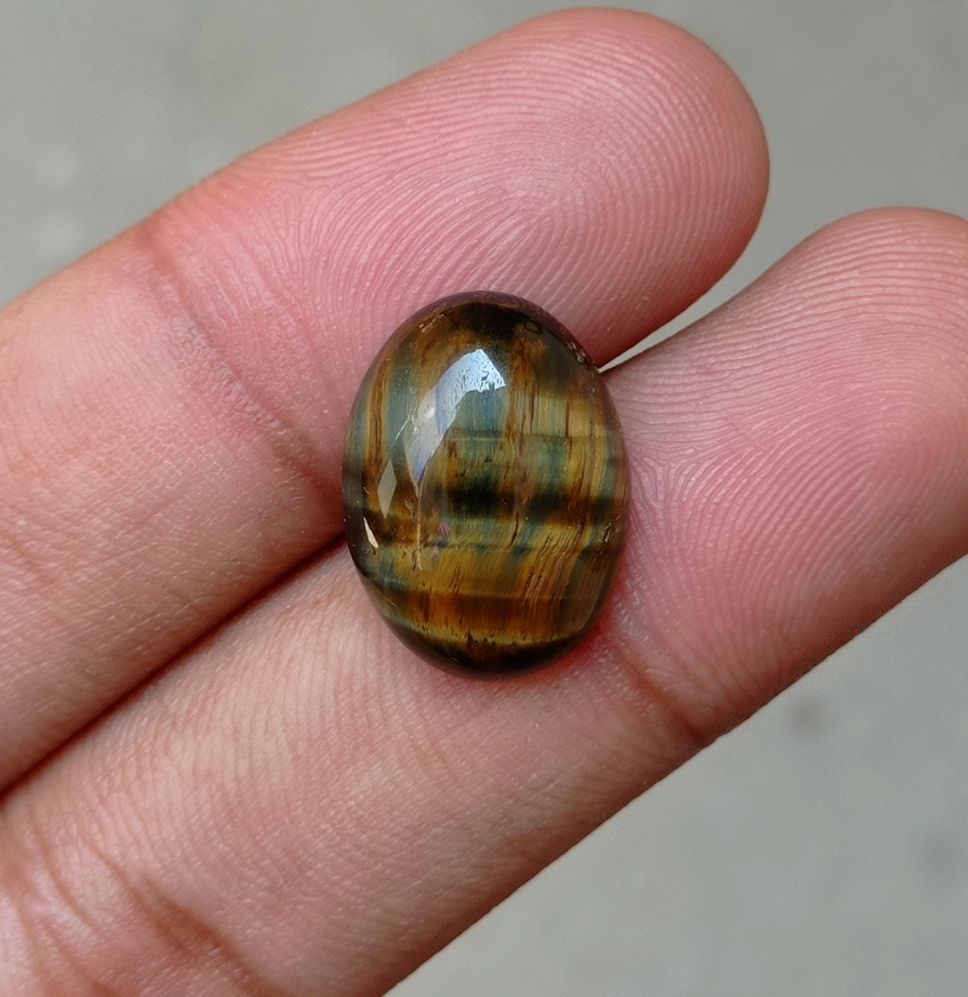 11.4ct Tiger Eye Cabochon - June Birthstone - June Birthstone - 18.5x14x6mm