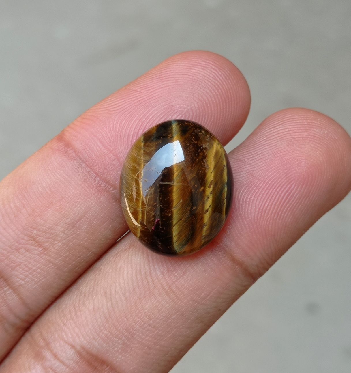 18.7ct Tiger Eye Cabochon - June Birthstone - June Birthstone - 20x17x7mm