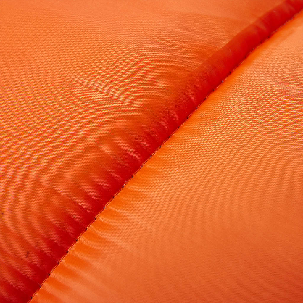 V0671459193_14.jpg