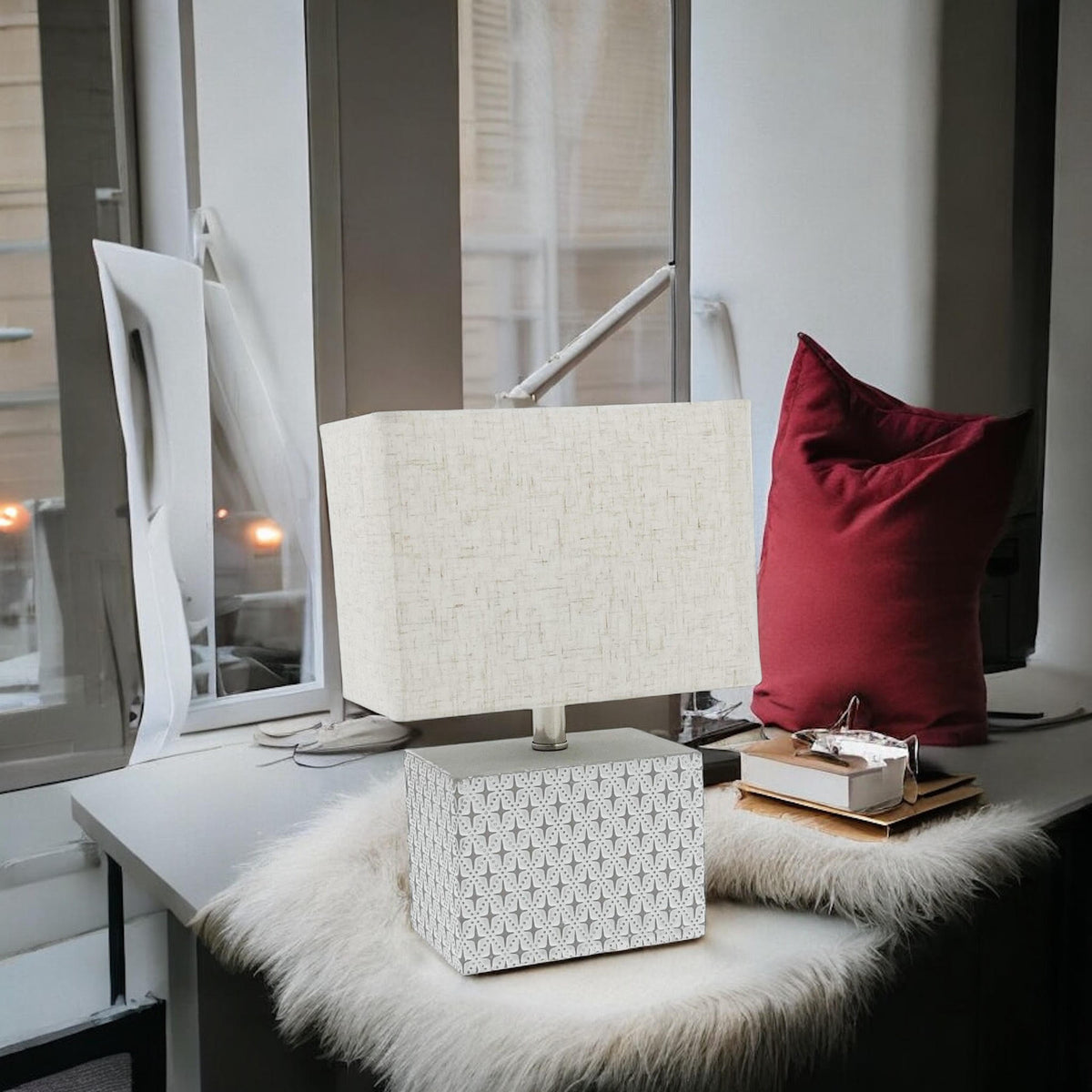 20CM TABLE LAMP AND SHADE