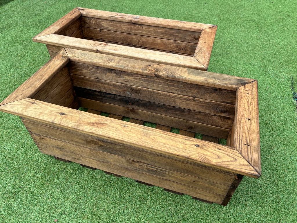 Charles Taylor Trading 2pc Large Wooden Trough Set Brown